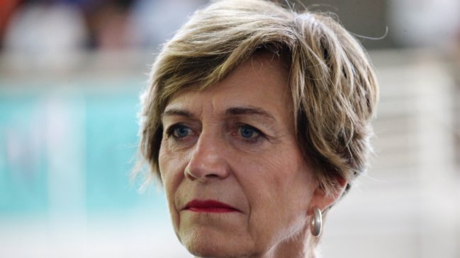 ¿Militares a la calle? Irresponsable, inviable e inconsciente, según Matthei