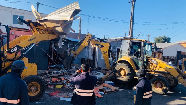 Desbaratan prostíbulos y discoteques clandestinas en toma de Maipú