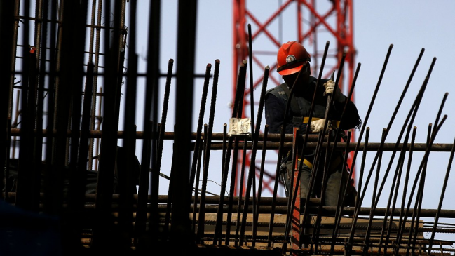 Banco Central define nueva tasa de interés precedida por alto Imacec