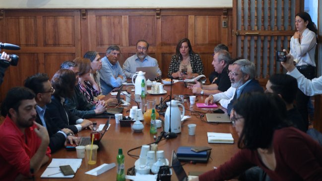 Municipales: Oficialismo y DC cerrarán el lunes su lista de candidatos