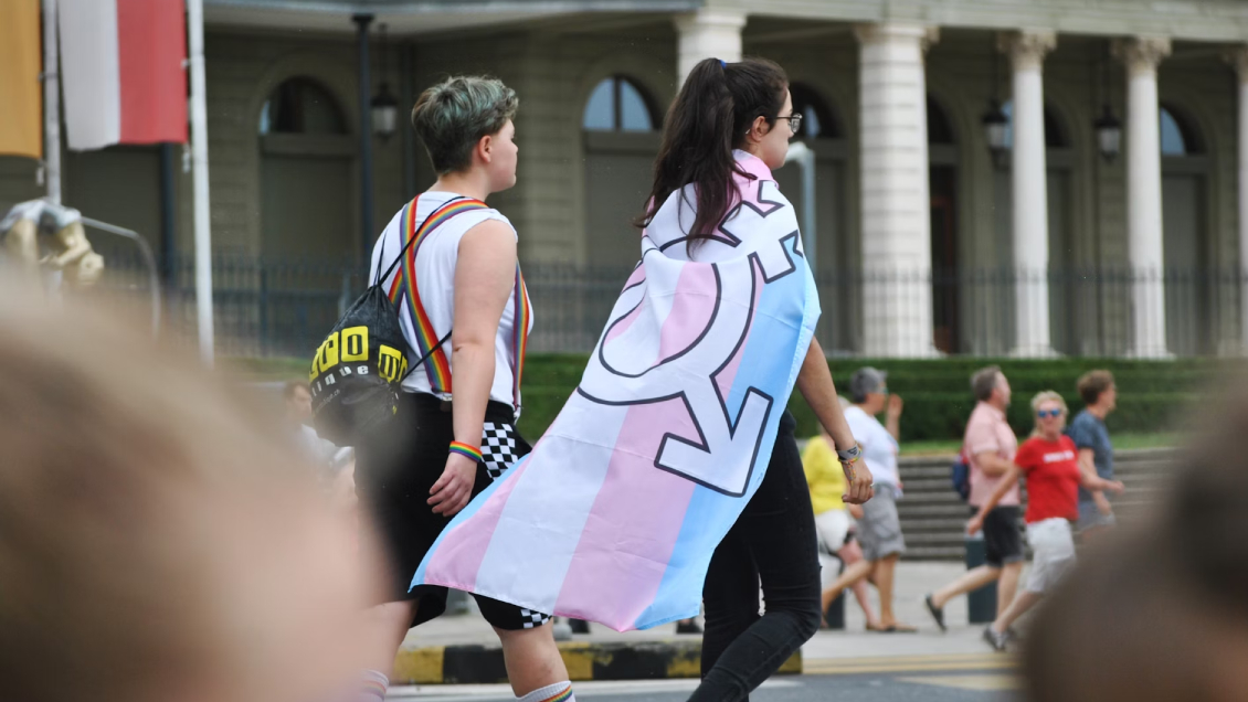 Perú eliminó obligación del lenguaje inclusivo en documentos oficiales y textos escolares