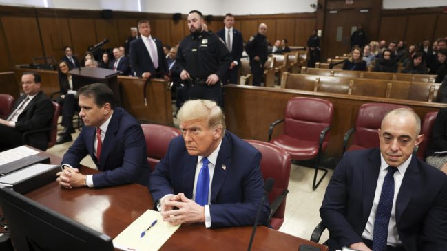 Comenzaron los alegatos de apertura en juicio a Trump por caso Stormy Daniels