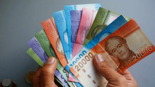 ¿Quiénes recibirán su devolución de impuestos este viernes 26 de abril?