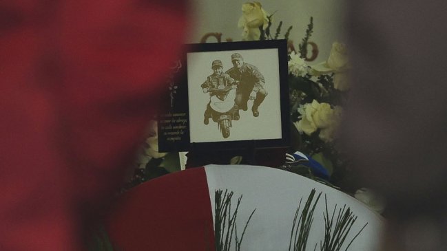 Presidente Boric asistió a funeral de uno de los carabineros asesinados