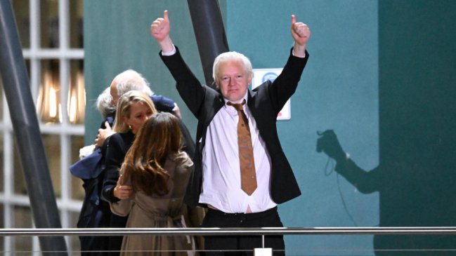 Julian Assange llegó a Australia