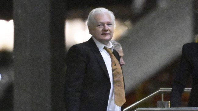 Assange ahora busca limpiar sus antecedentes, pero EEUU descarta indultarlo