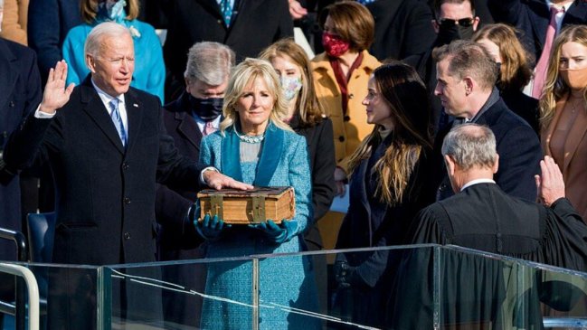 La familia de Biden le animó a seguir en campaña