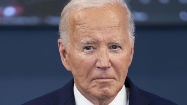 Medios aseguran que Biden evalúa bajar su candidatura, pero la Casa Blanca lo desmiente