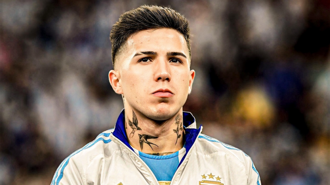 Enzo Fernández se disculpó tras escándalo por actitudes racistas en los festejos de Argentina