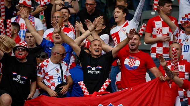 UEFA sancionó a siete federaciones europeas por racismo y discriminación en la Eurocopa