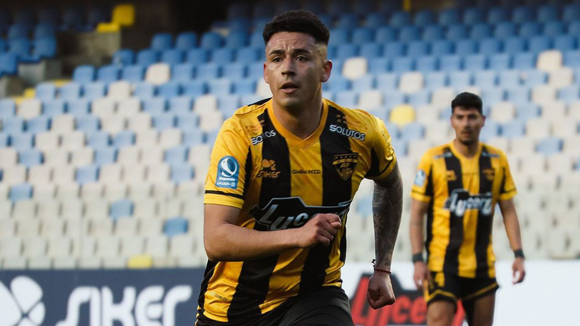 Fernández Vial descendió a Tercera División Fernández Vial descendió a Tercera División