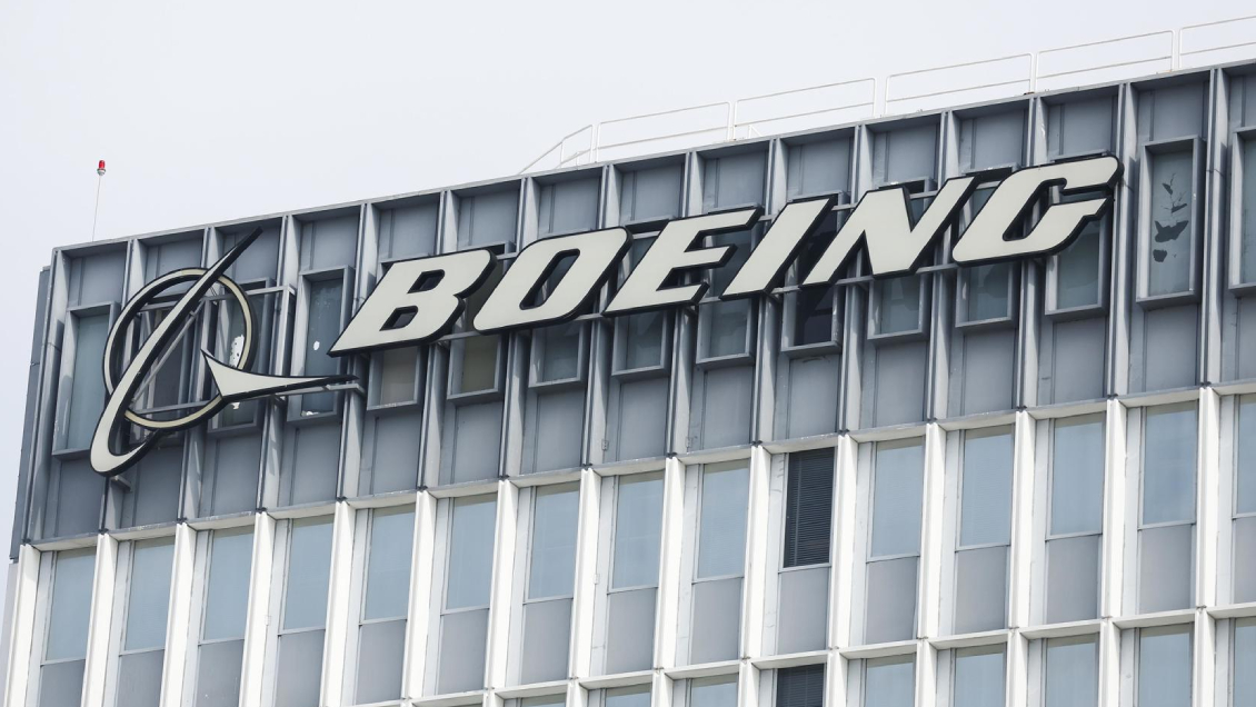 Boeing despedirá al 10% de su personal