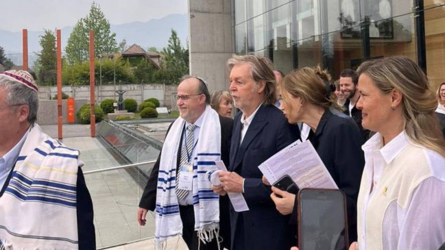 Paul McCartney visitó sinagoga de Santiago por Yom Kipur