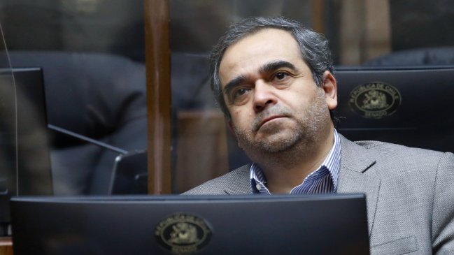 Quintana defendió proyecto FES y acusó que 