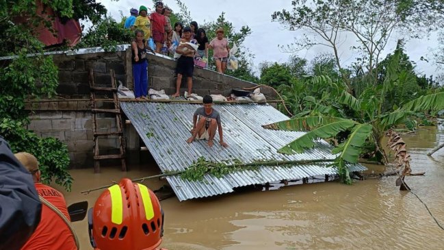 Al menos tres muertos y un millón de afectados por la tormenta Trami en Filipinas