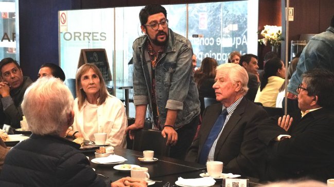 Francisco Orrego recibió apoyo de exconcertacionistas y prometió transversalidad