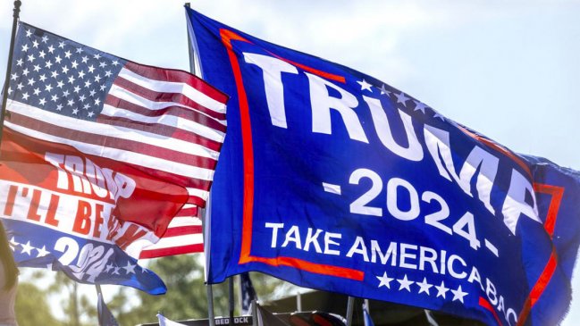 Despiden a trabajador de emergencias por negarse a ayudar en casas con carteles de Trump