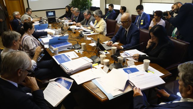 Parlamentarios se muestran optimistas en cumplir plazo para despachar reforma previsional