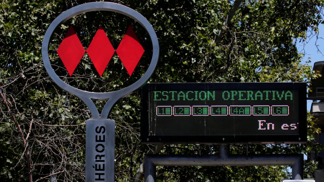 Metro adelanta su horario de apertura los domingos y festivos