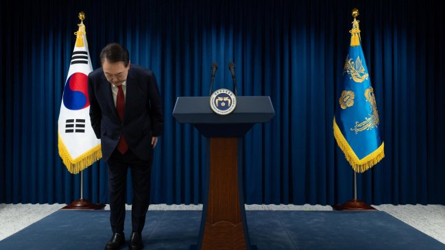 Prohíben que el presidente surcoreano abandone el país mientras se le investiga