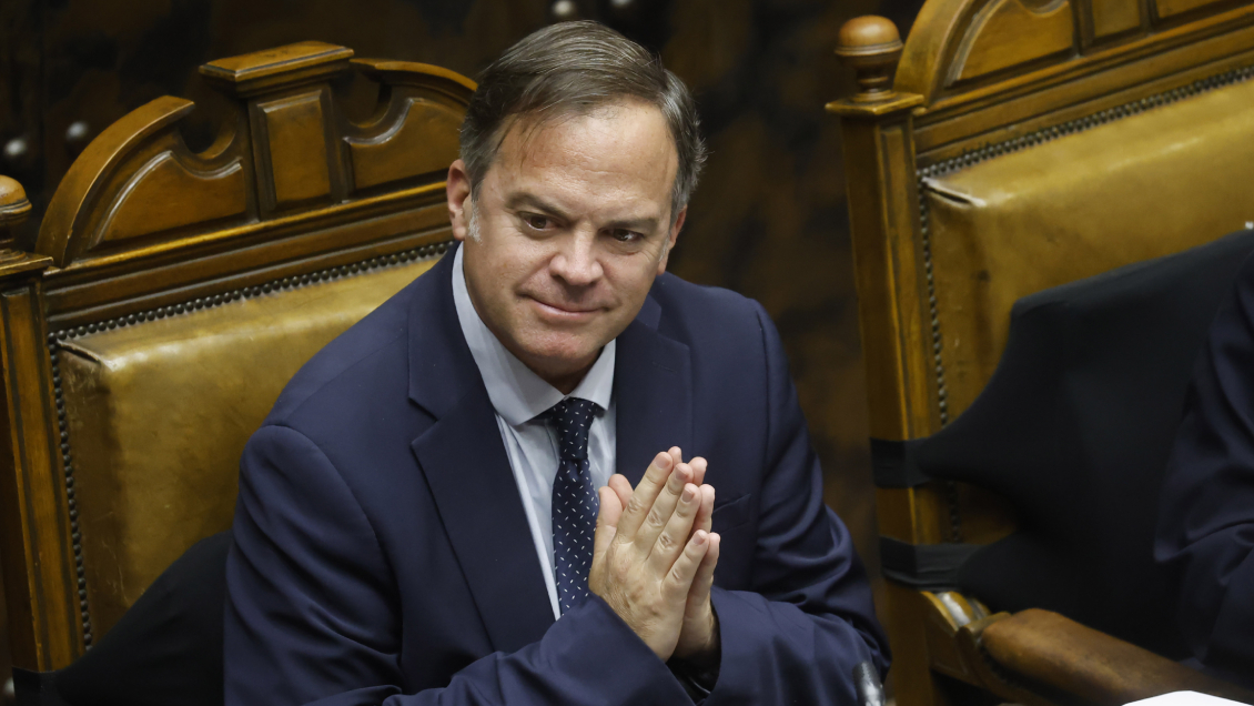 Matías Walker emplazó a Milad: Cada vez que hacemos cambios, nos amenazan con la desafiliación FIFA