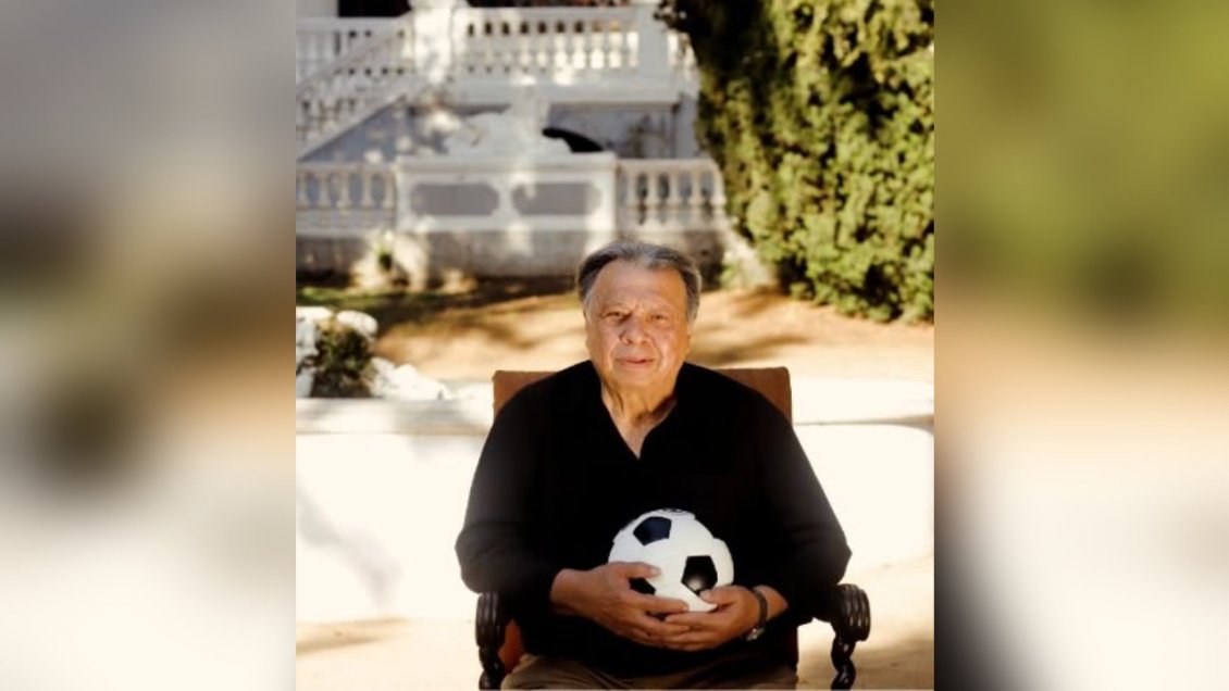 Elías Figueroa fue premiado por su trayectoria en el Mejor de los Mejores 2024