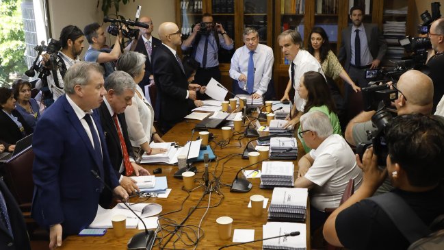 En el Senado: Comisión aprobó indicaciones, pero dejó pendiente los fondos generacionales