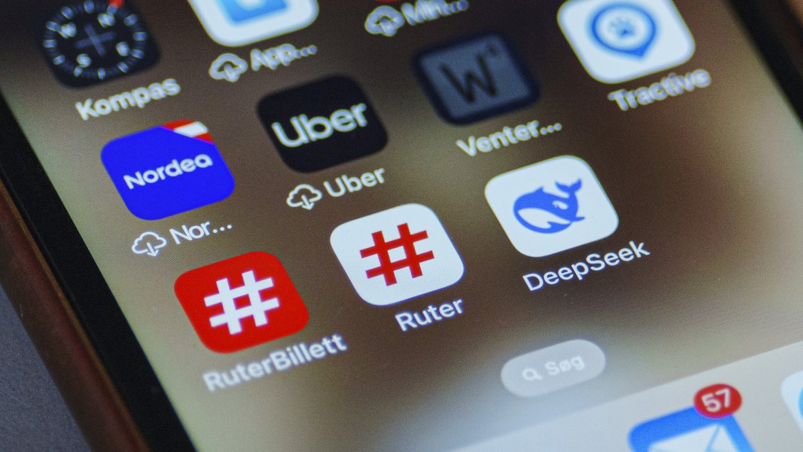 La IA china DeepSeek lidera descargas en dispositivos Apple en EEUU, superando a ChatGPT La IA china DeepSeek lidera descargas en dispositivos Apple en EEUU, superando a ChatGPT