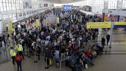  Aeropuerto de Santiago finaliza el verano con más de cinco millones de pasajeros  