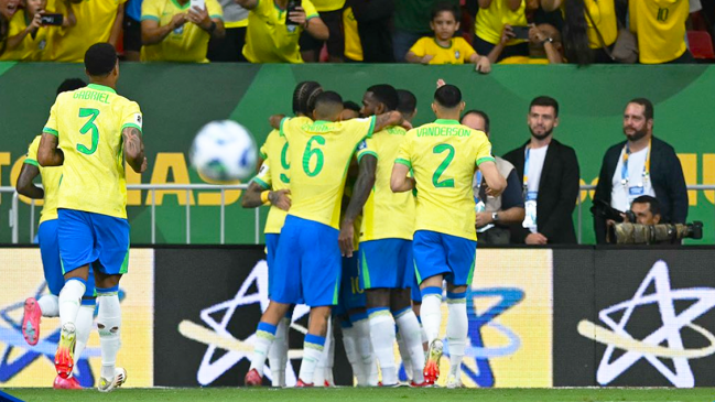 Brasil se llevó una agónica victoria en un friccionado duelo ante Colombia por las Clasificatorias