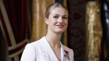   Princesa Leonor fue captada en bar de Punta Arenas: Brindó con una cerveza 