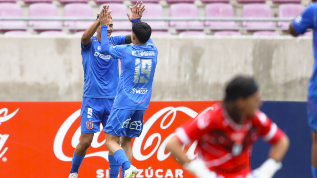 La U goleó a Santiago Morning en La Serena y se acercó a los octavos de final en la Copa Chile