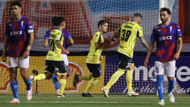 La UC quedó eliminada de la Copa Chile con una agónica derrota ante San Luis
