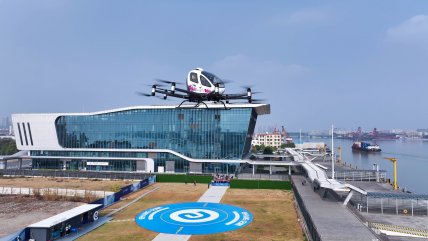   En China ya operan los taxis voladores autónomos 