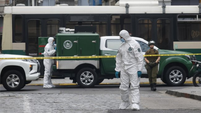 Dos sujetos armados robaron 50 millones de pesos desde banco en Llolleo