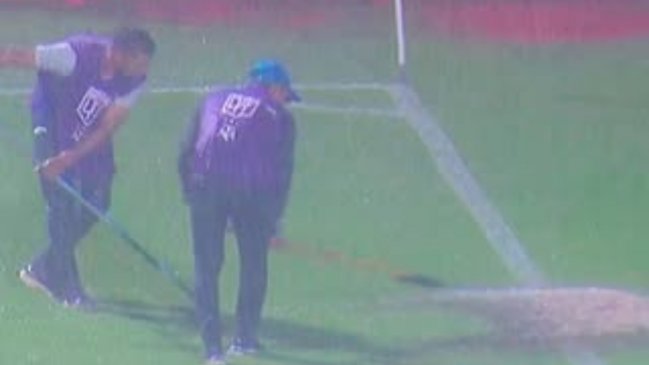 Loyola y Galdames se quedaron sin jugar debido a torrencial lluvia