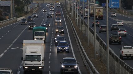   Semana Santa: Más de 320 mil vehículos salieron de la Región Metropolitana 