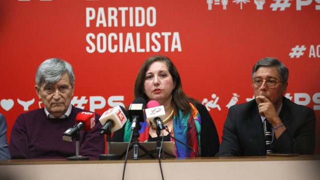 Primaria oficialista: PS defiende candidatura de Paulina Vodanovic ante críticas