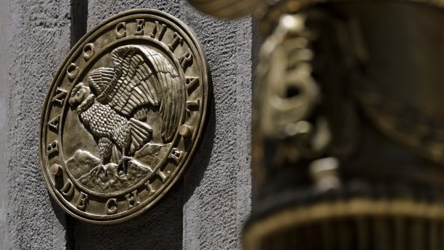 Imacec de marzo sorprende al mercado y marca un 3,8 por ciento