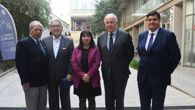 Universidad Central premió a Sergio Campos Ulloa