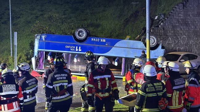 Tragedia en Chiguayante: Al menos tres muertos tras caída de bus en paso nivel
