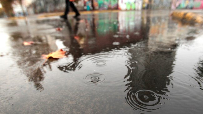 Senapred declaró alerta preventiva en 10 comunas de la RM por lluvias