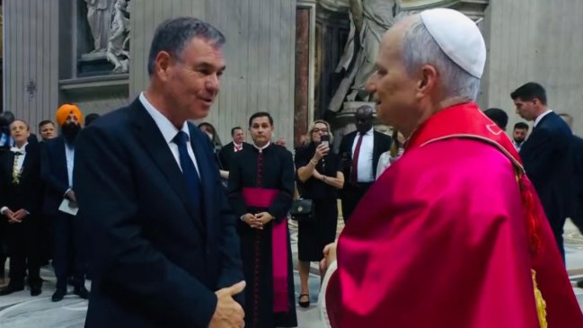 Senador Ossandón y canciller Van Klaveren representaron a Chile ante el Papa