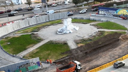   Convivencia de monumentos a Baquedano y Mistral promueve 