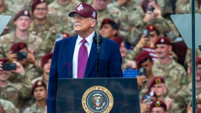 Trump anuncia aranceles del 55 por ciento a China como parte de nuevo acuerdo comercial