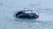 Conductor cayó al Río Biobío y, aferrado a su auto, rogó por el rescate