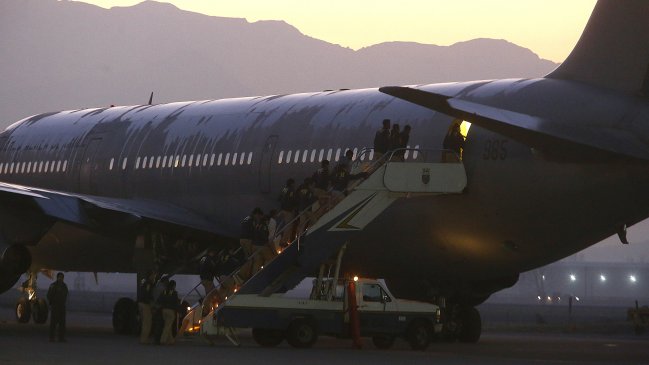 Chile expulsó a 86 extranjeros con destino a Bolivia y Colombia