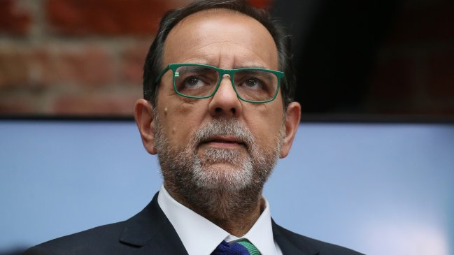 Mulet reivindica propuesta de policías municipales y critica al FA y PC por el estallido