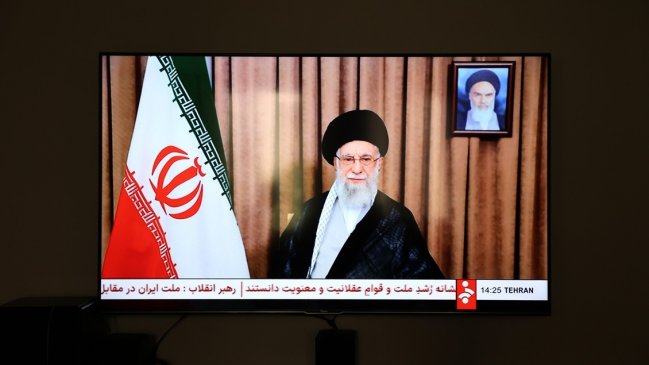 Jameneí asegura que Irán le dio 