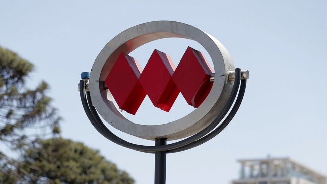 Línea 2 de Metro tuvo problemas por